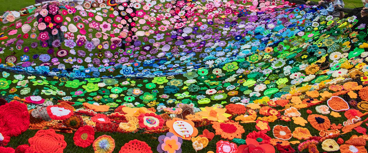 Abbotsford: Mount Zion to Illingworth Moor Flower Parade